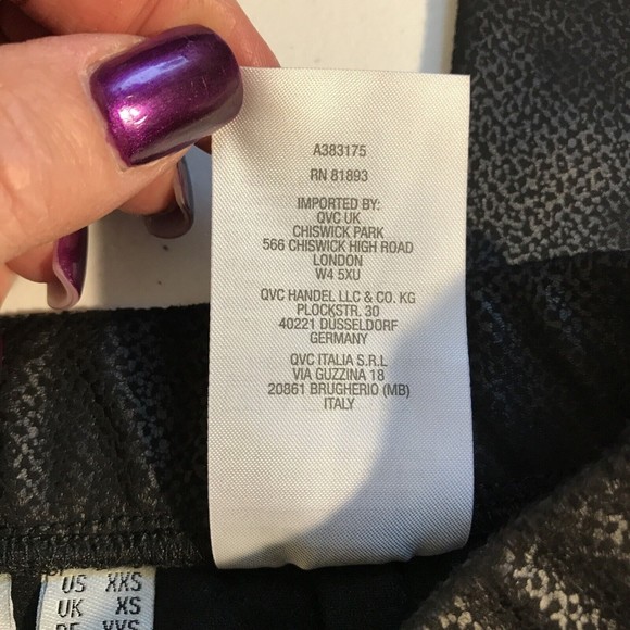 GRAVER Susan Graver Faux Suede Leggings Foil Print Sheen Black Size XXS - Picture 5 of 8